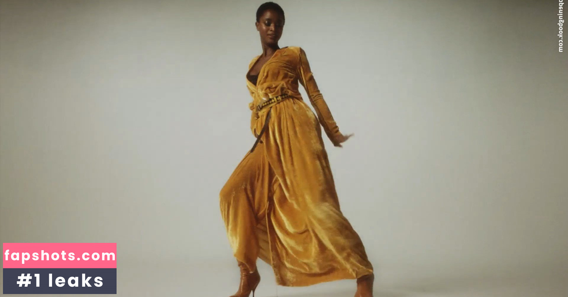 Hannah Ferguson gallery photo #938