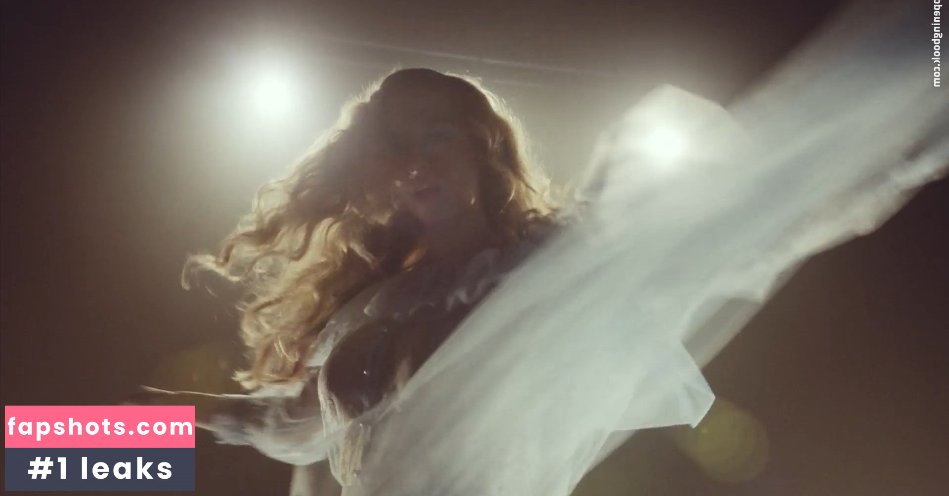 Hannah Ferguson gallery photo #943