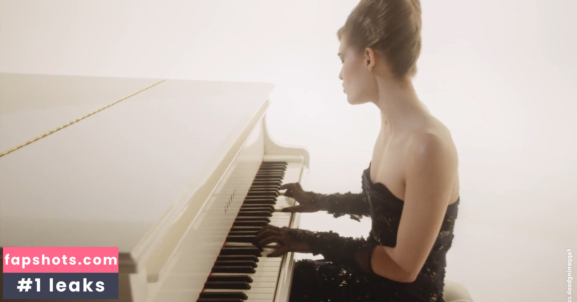 Hannah Ferguson gallery photo #948