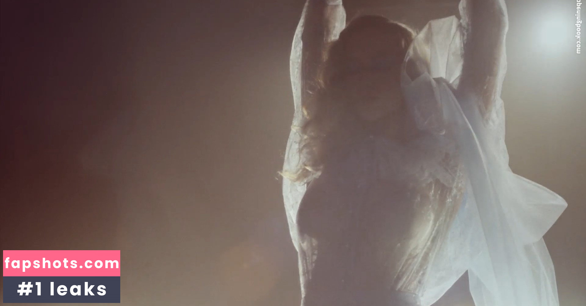 Hannah Ferguson gallery photo #950