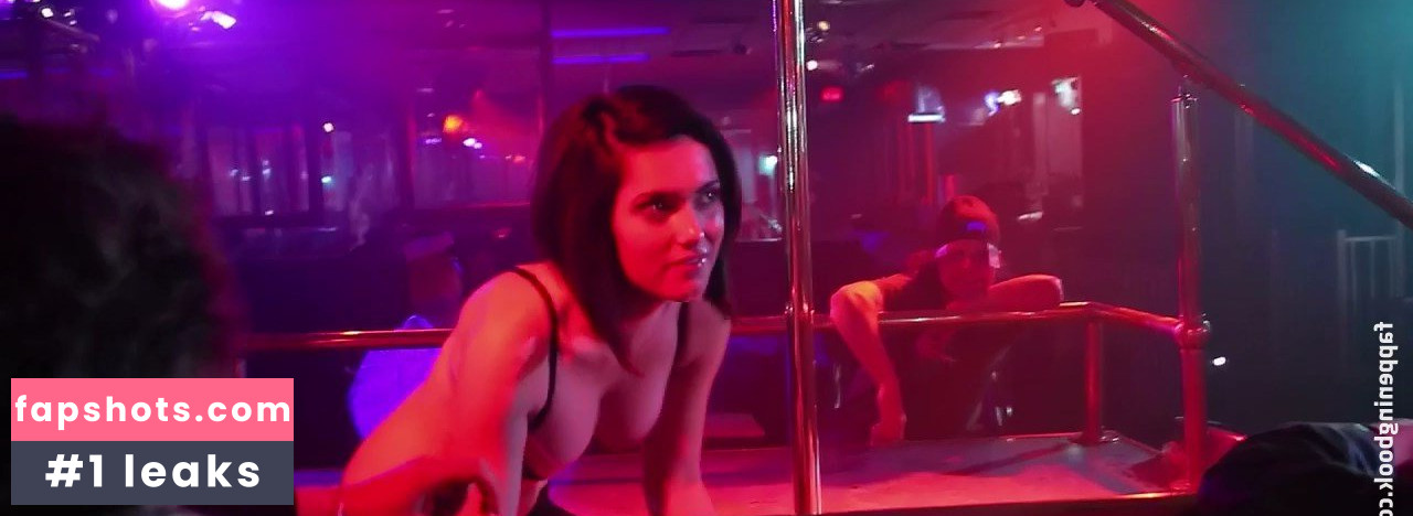 Hannah Fryar nude babe gallery