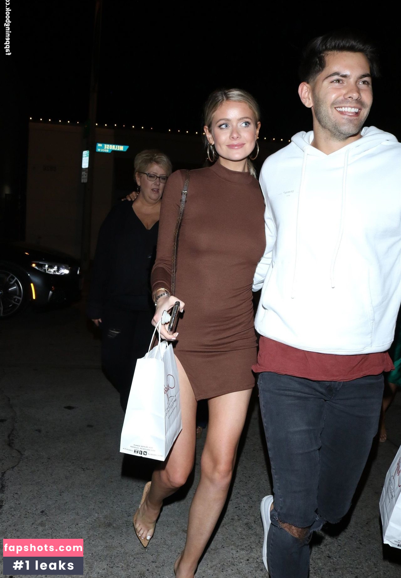 Hannah Godwin gallery photo #24