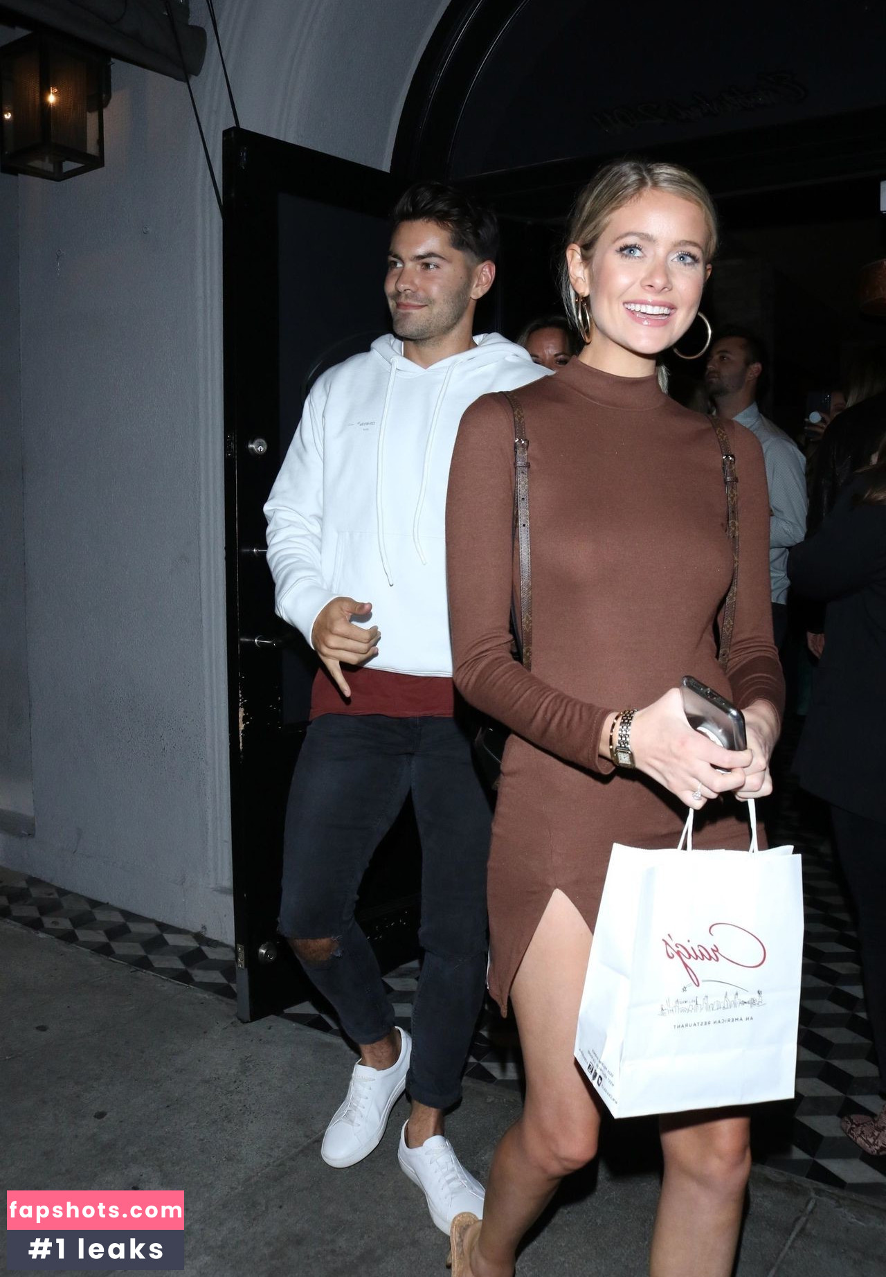 Hannah Godwin gallery photo #50