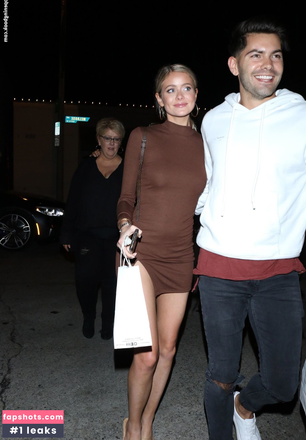 Hannah Godwin gallery photo #55