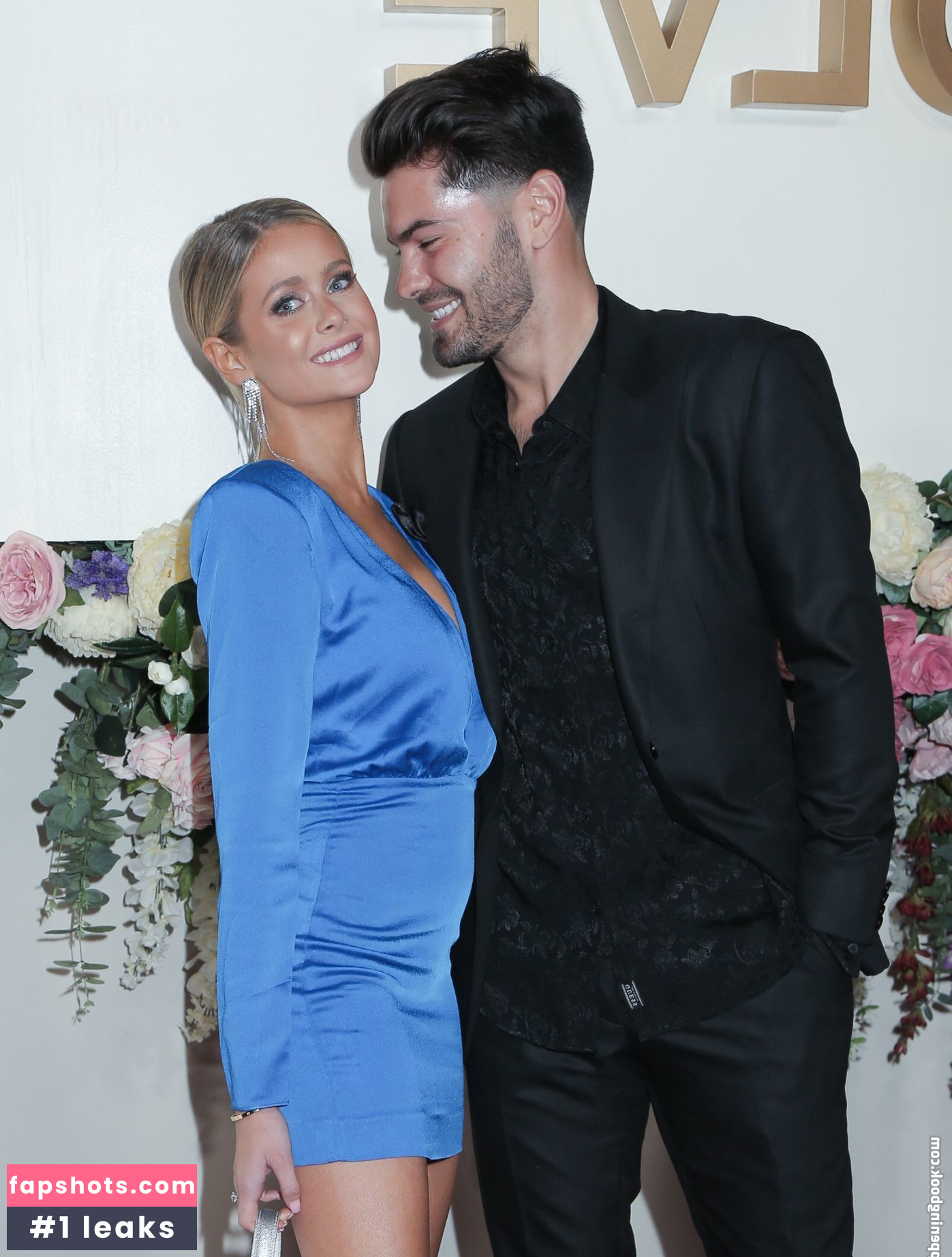 Hannah Godwin gallery photo #78