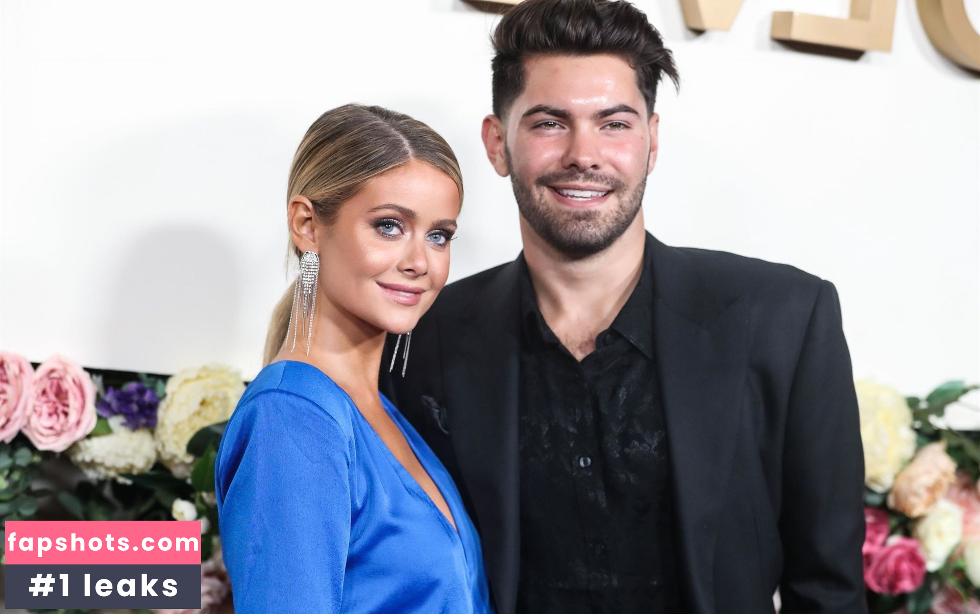 Hannah Godwin gallery photo #91