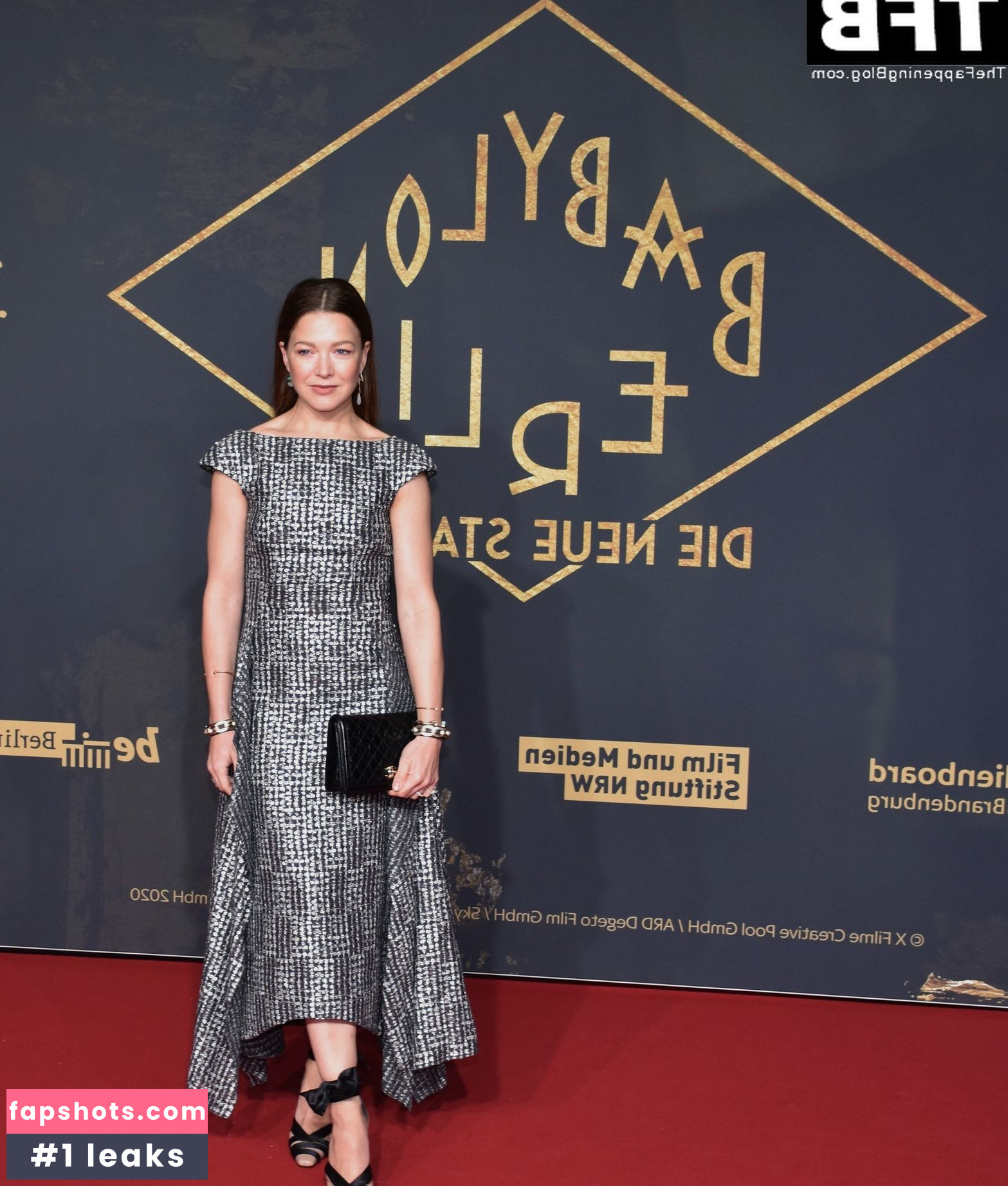 Hannah Herzsprung gallery photo #33