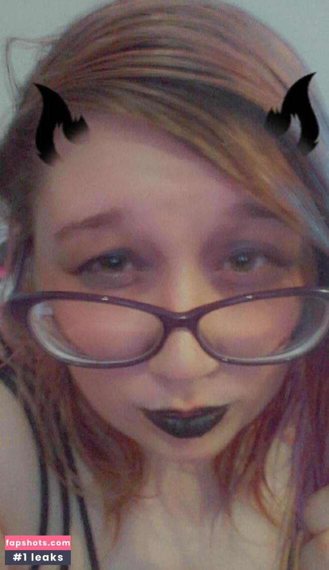 hannah_horn gallery photo #20