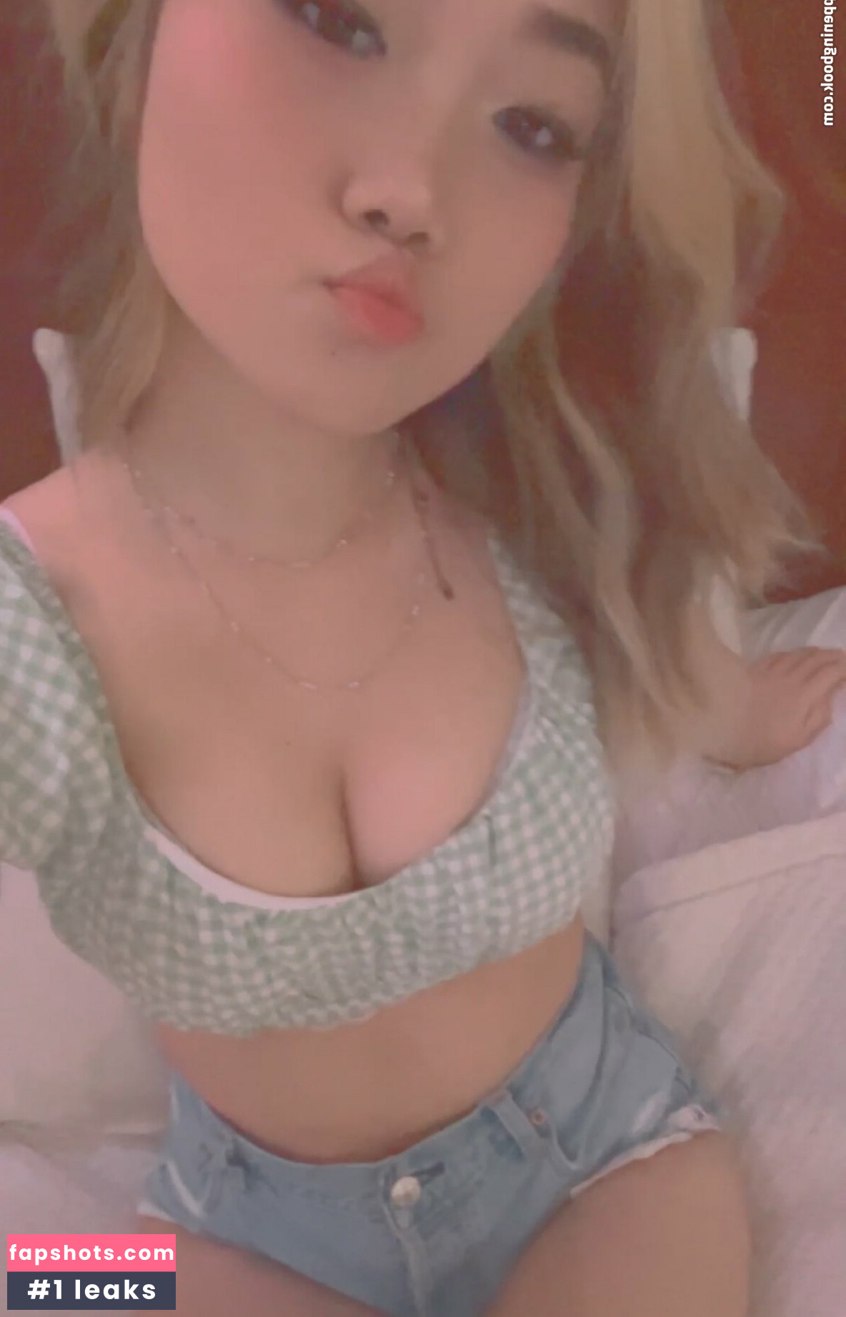 Hannah Hunni gallery photo #13