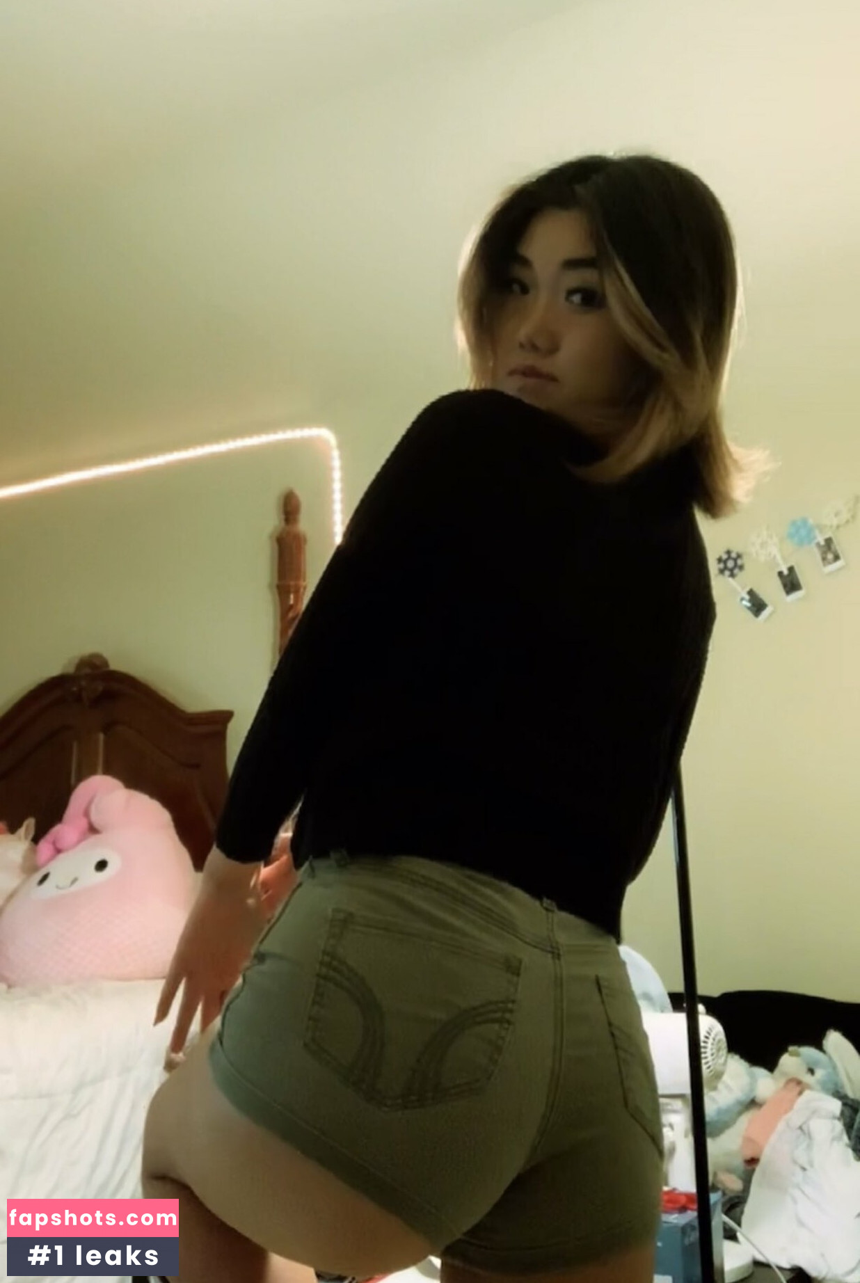 Hannah Hunni gallery photo #14