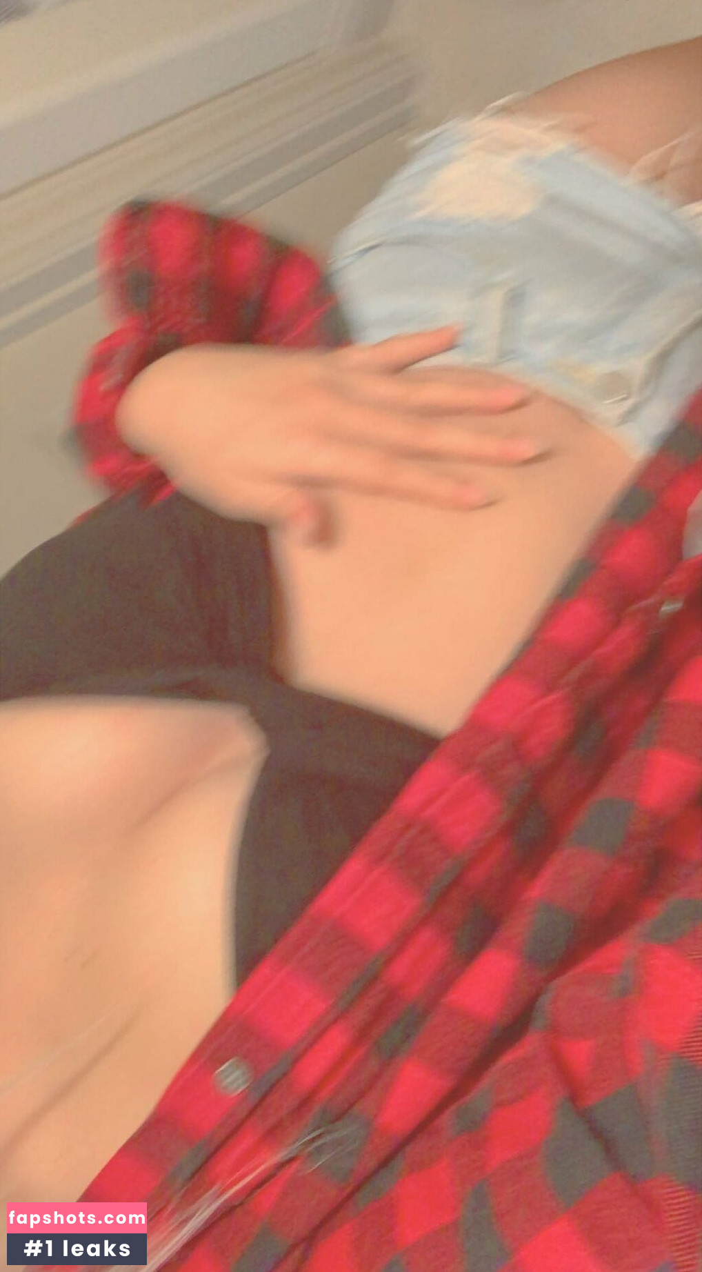 Hannah Hunni gallery photo #15