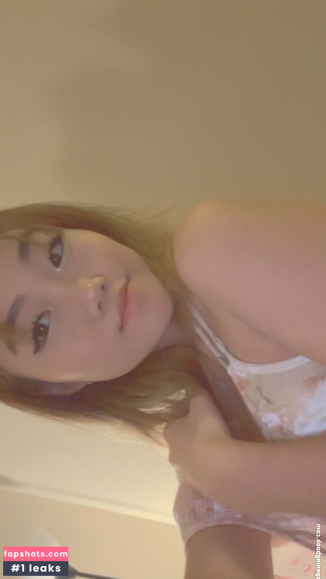 Hannah Hunni gallery photo #10