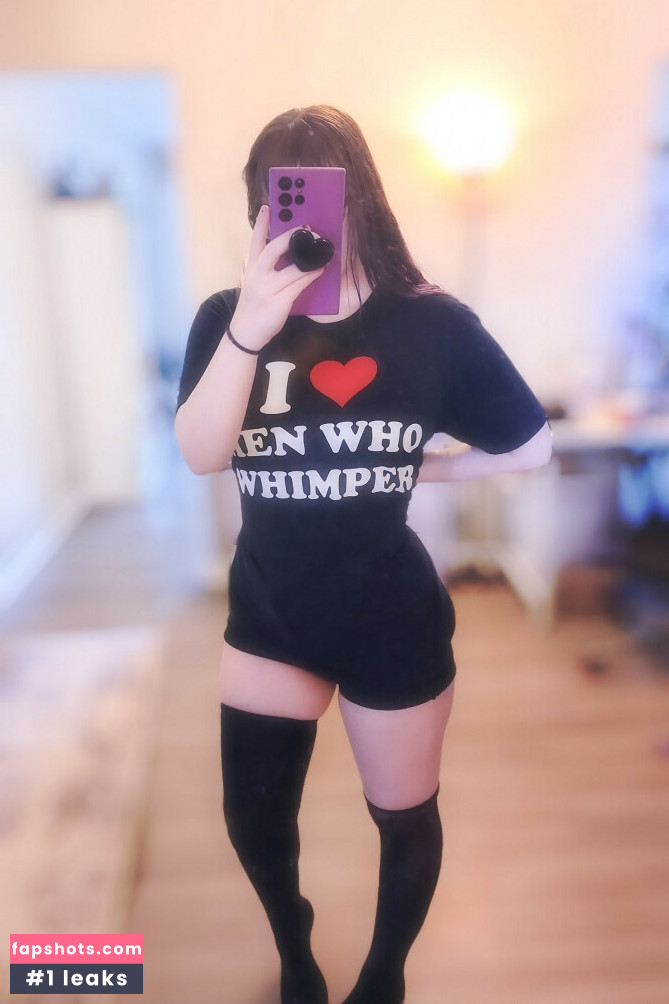 Hannah Hyrule gallery photo #3