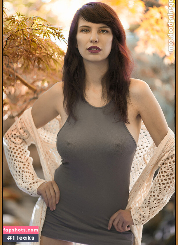 Hannah Jade gallery photo #2