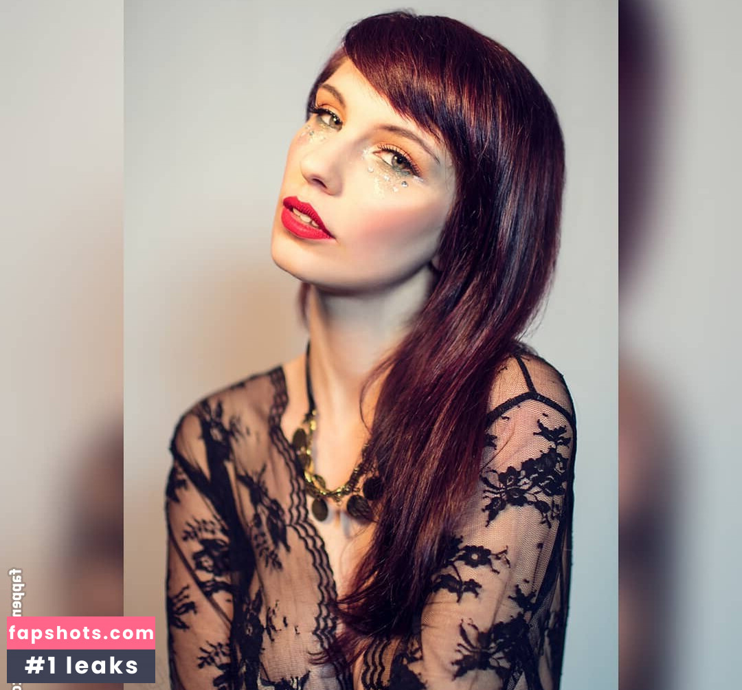 Hannah Jade gallery photo #30