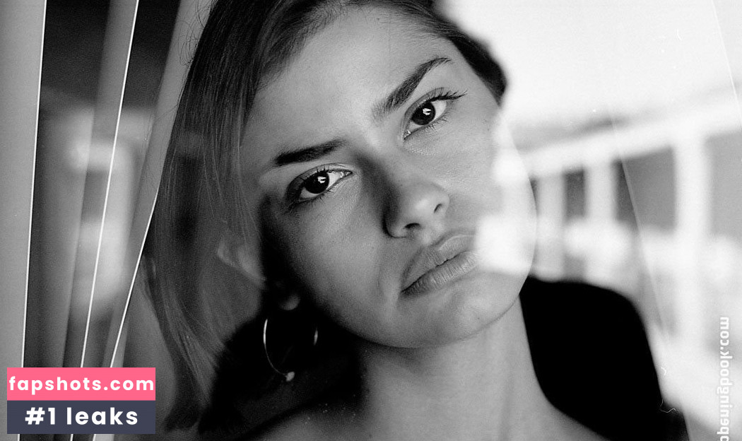 Hannah Kleit gallery photo #6