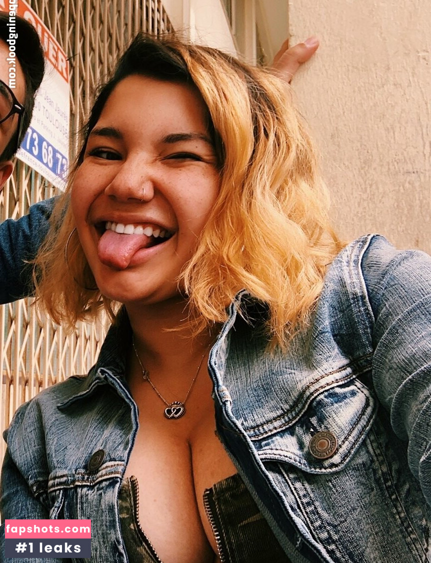 Hannah M gallery photo #77