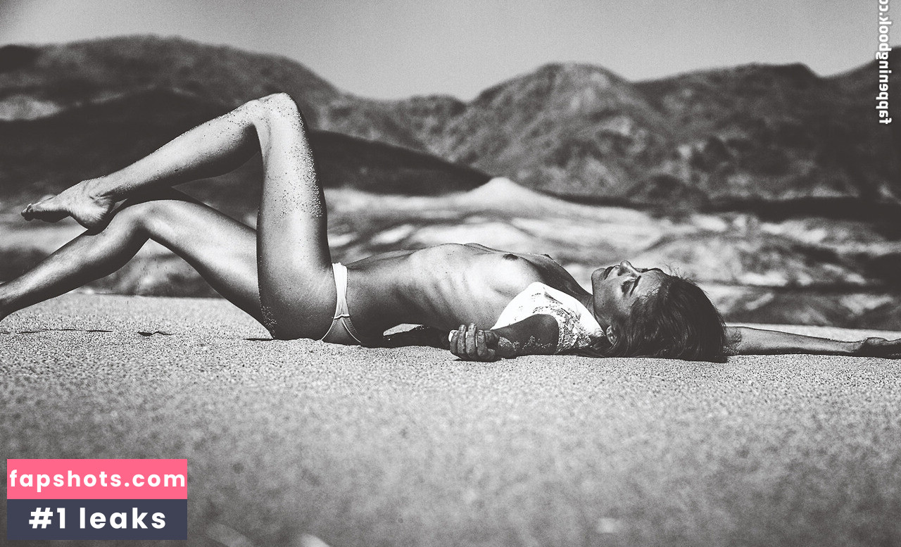 Hannah Mae gallery photo #31