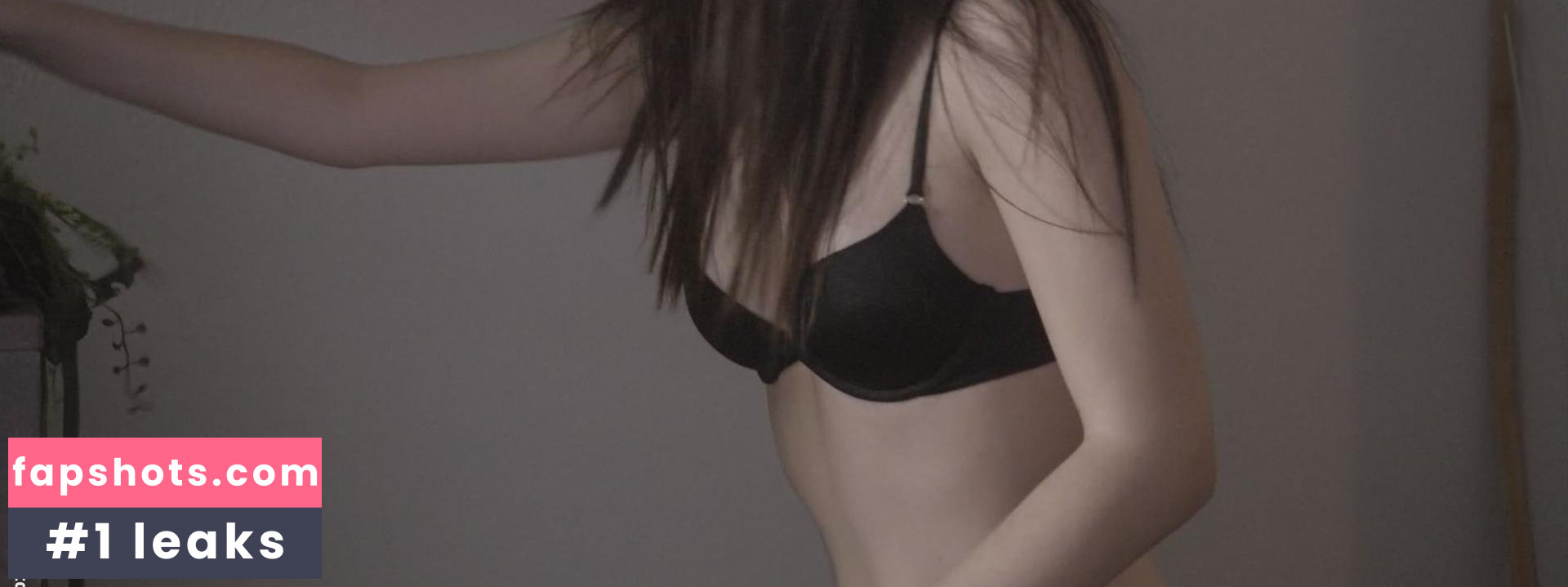 Hannah Marks Nude Leaks OnlyFans Photos #25 - LeakJerk