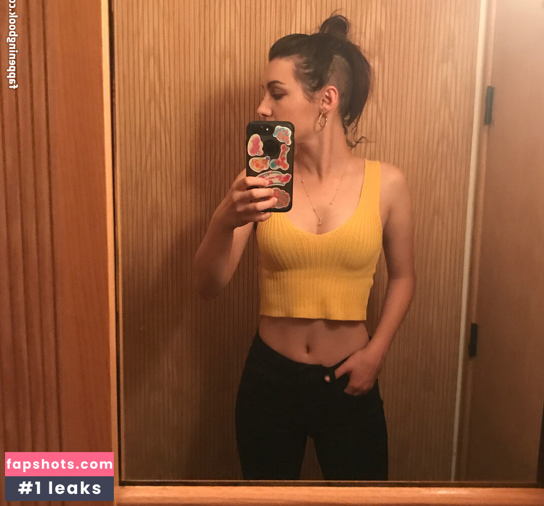 Hannah Marks Nude Leaks OnlyFans Photos #5 - LeakJerk