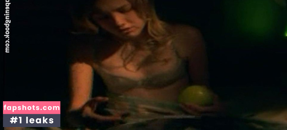 Hannah Murray gallery photo #18