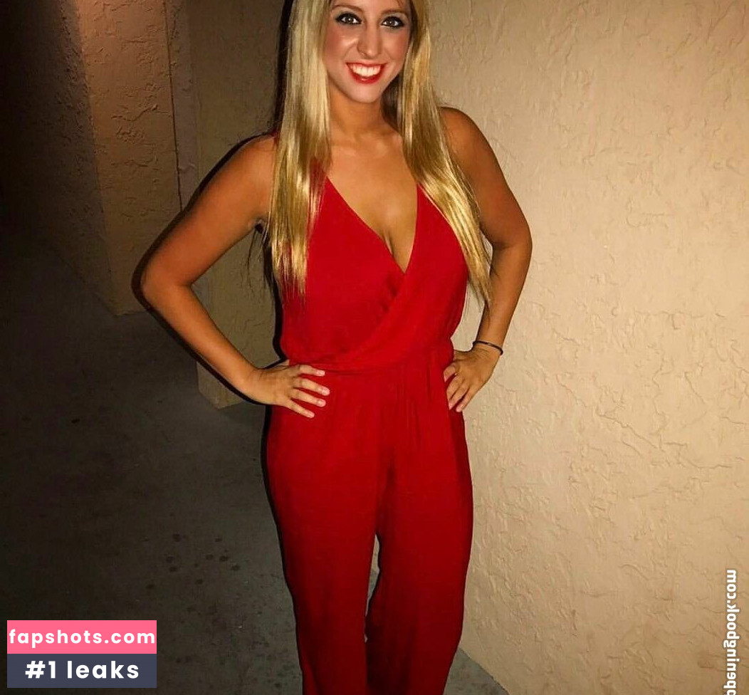 Hannah Murrell nude babe gallery