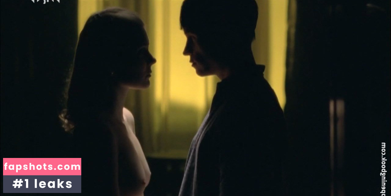 Hannah-Rebecca Herzsprung gallery photo #18