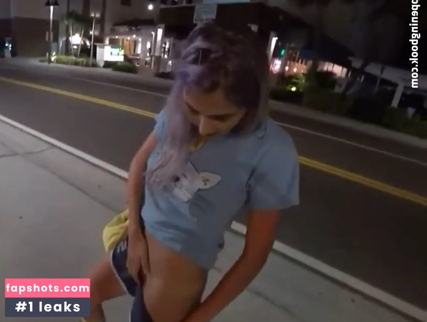 Hannah Ridgeway nude babe gallery