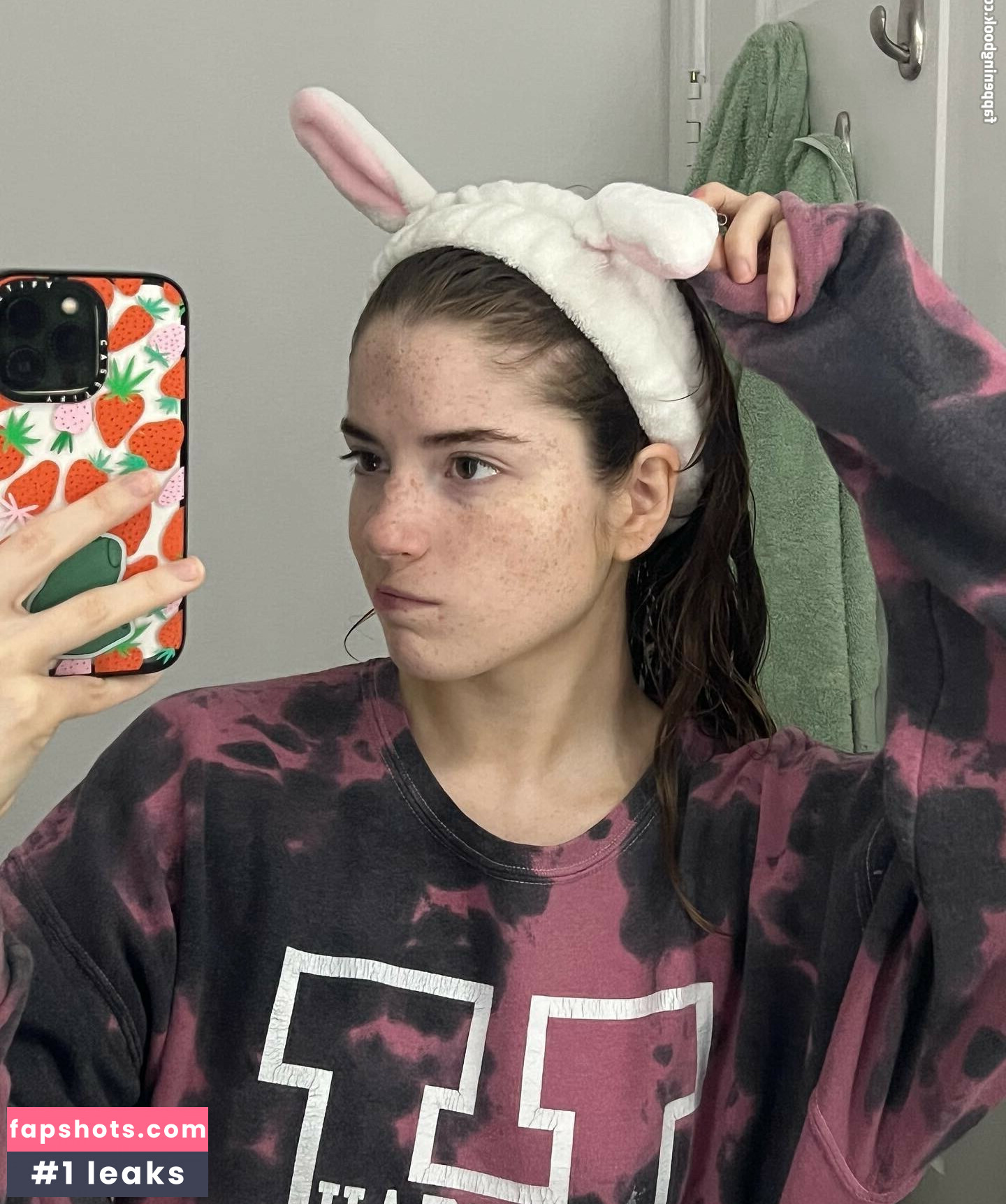 Hannah Stein gallery photo #111