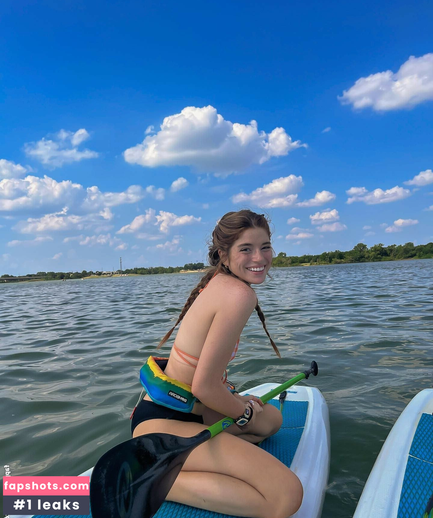 Hannah Stein gallery photo #114