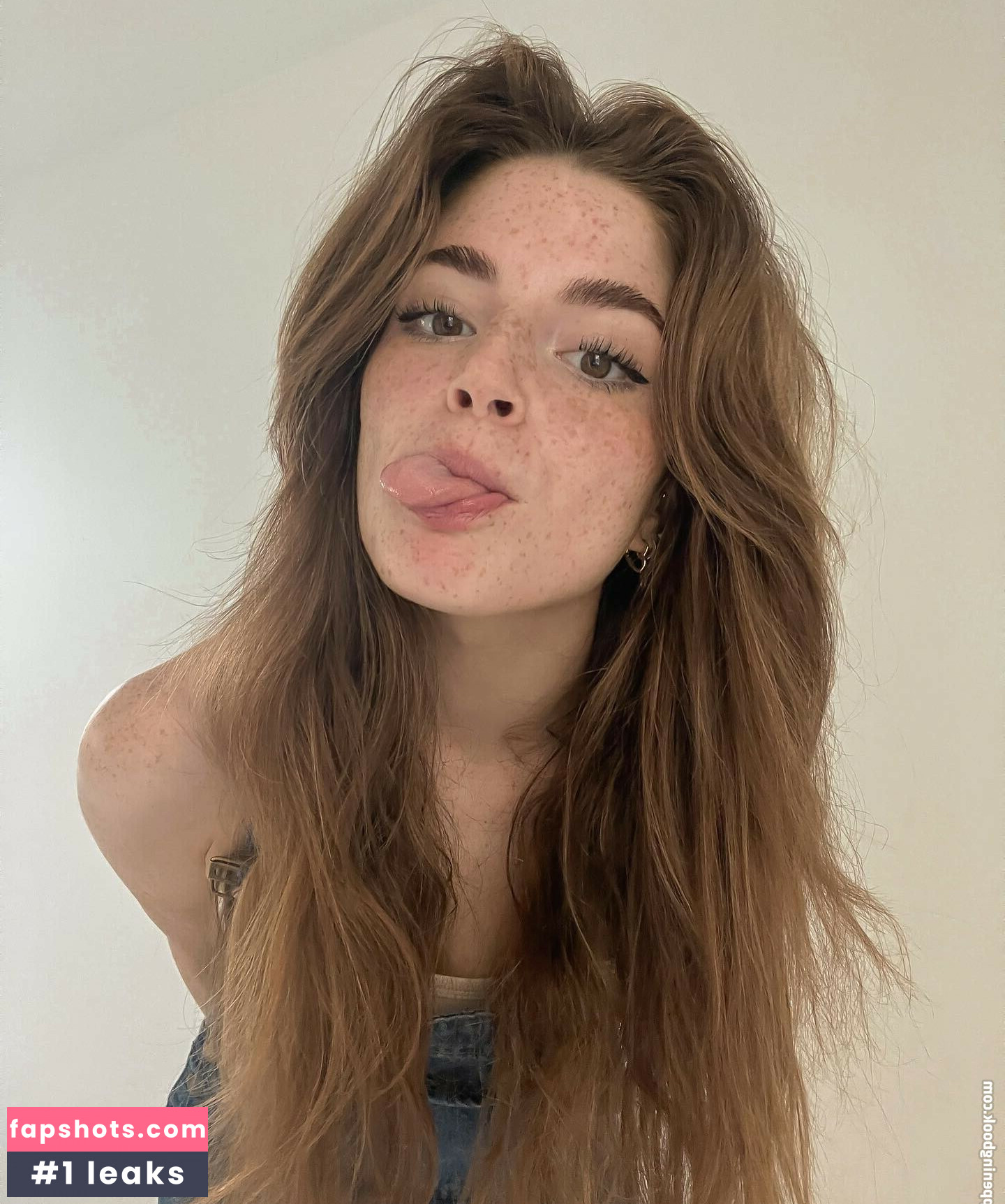 Hannah Stein gallery photo #120