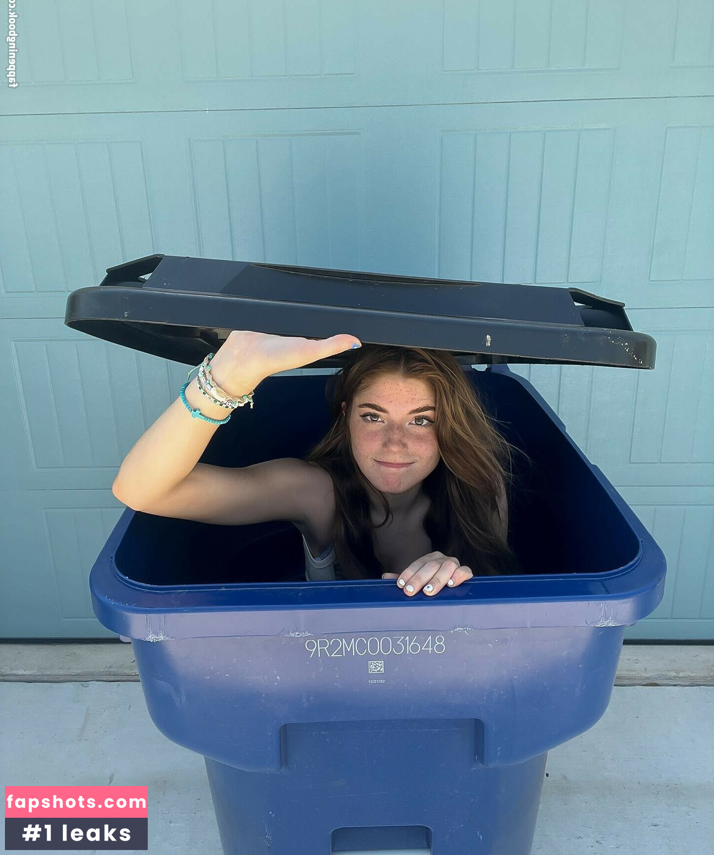 Hannah Stein gallery photo #126