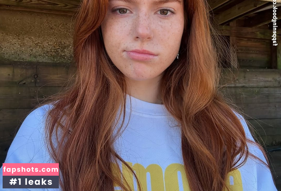 Hannah Stein gallery photo #16