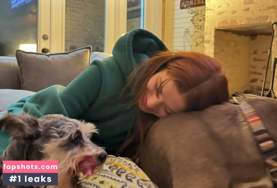 Hannah Stein gallery photo #19