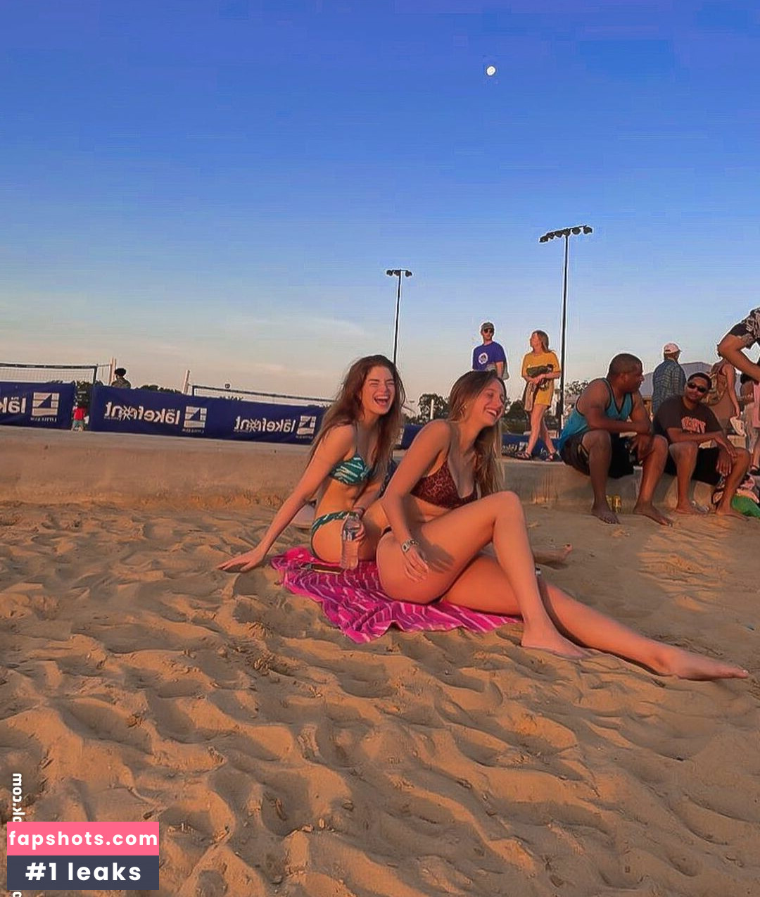 Hannah Stein gallery photo #26