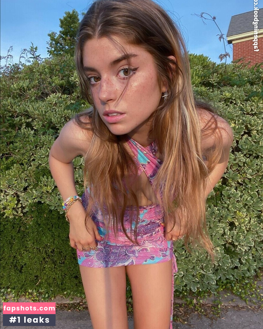 Hannah Stein gallery photo #44