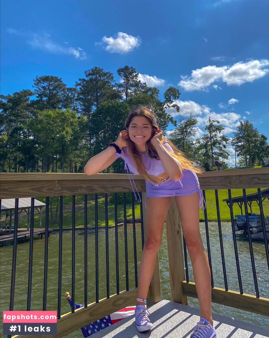 Hannah Stein gallery photo #47