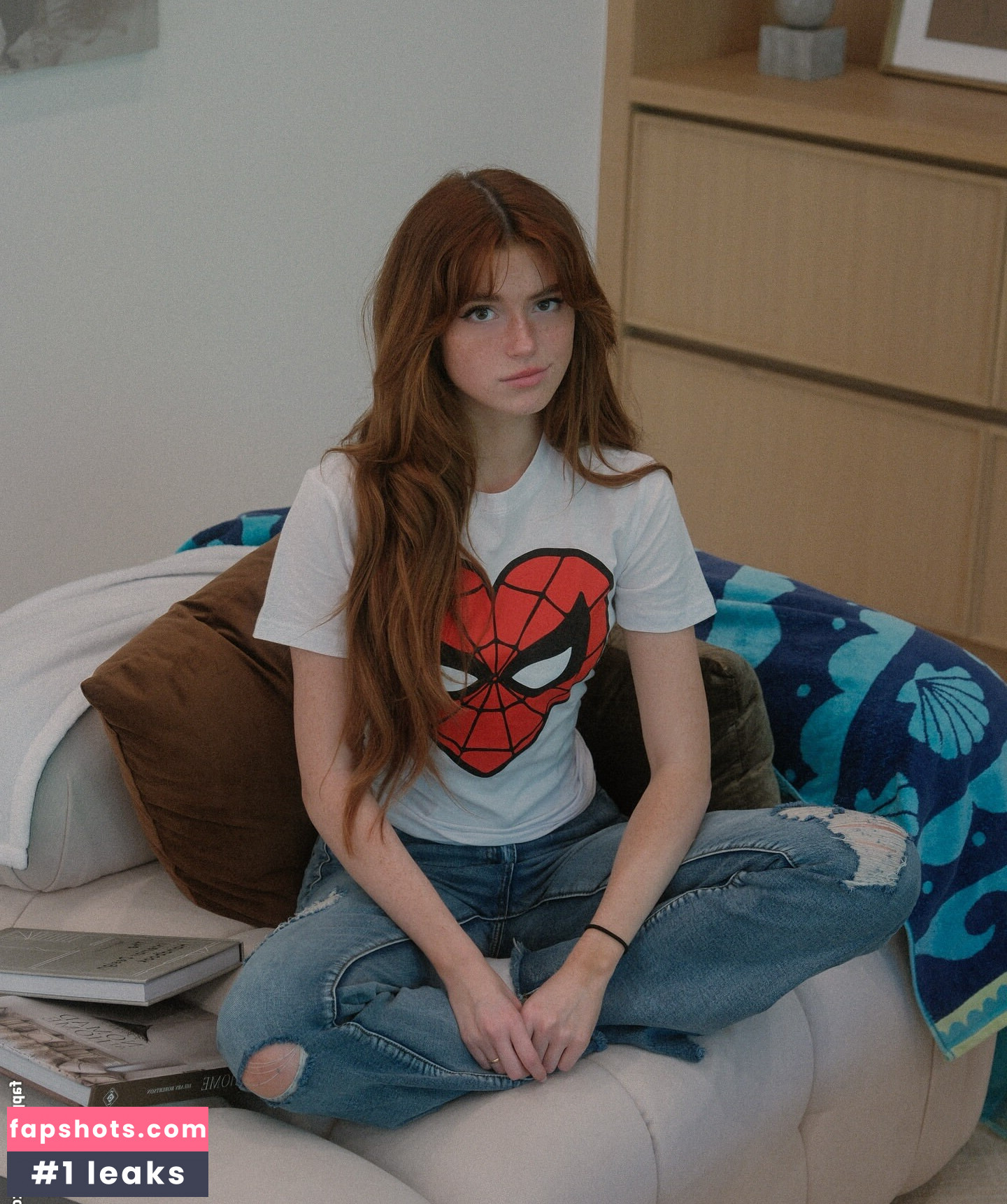 Hannah Stein gallery photo #54