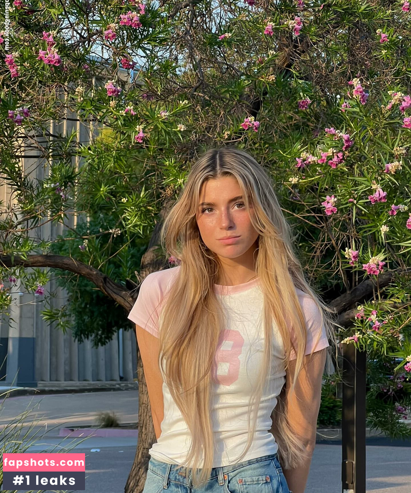 Hannah Stein gallery photo #82