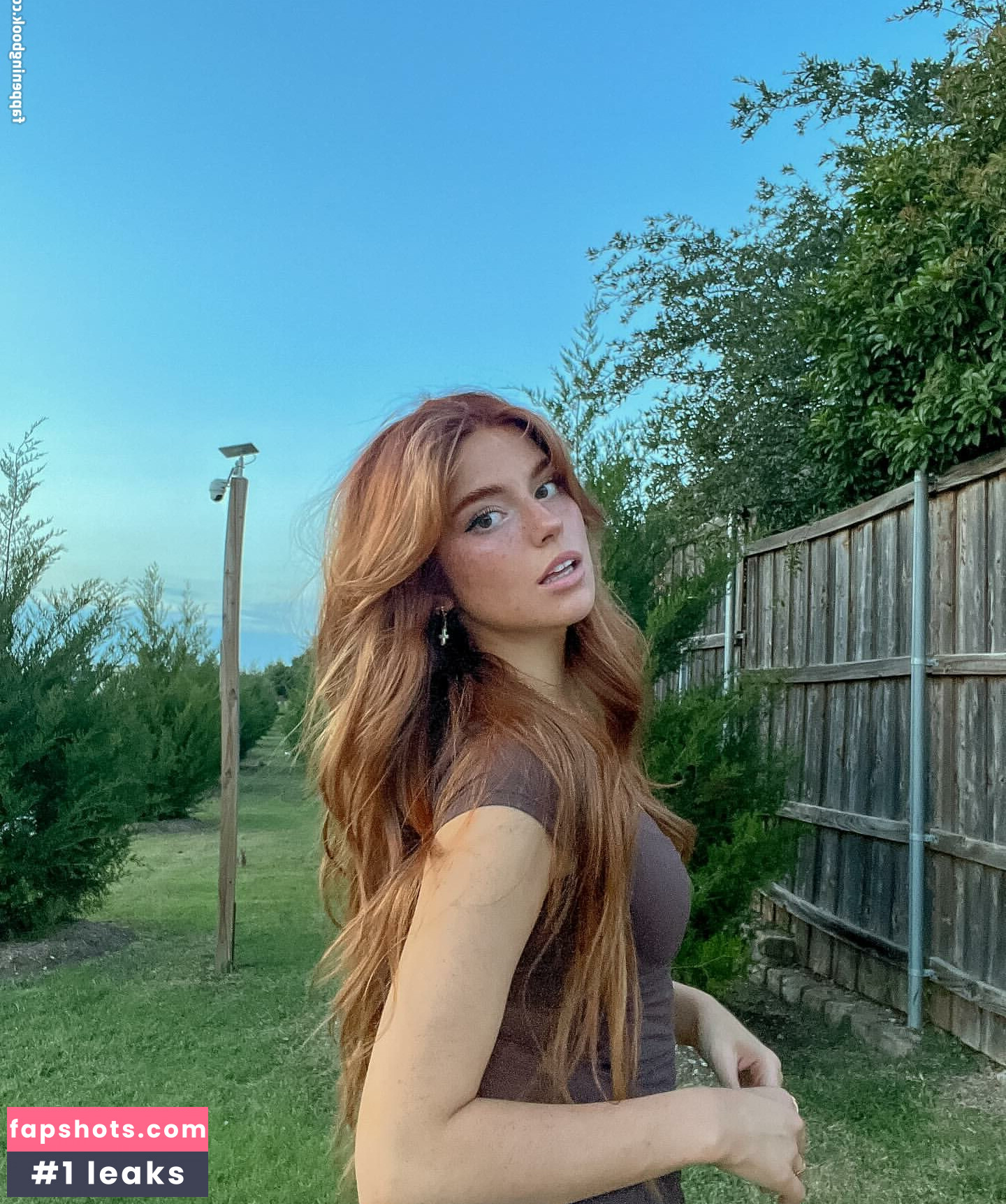 Hannah Stein gallery photo #85