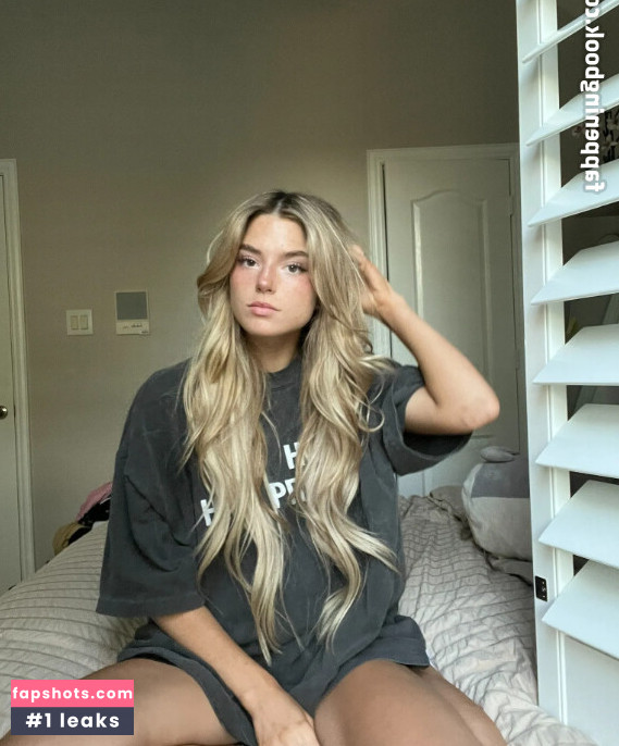 Hannah Stein gallery photo #89