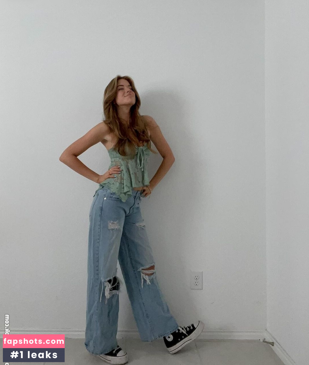 Hannah Stein gallery photo #94