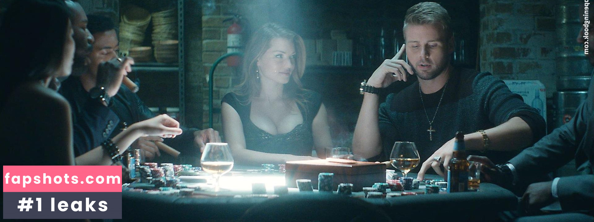 Hannah Townsend gallery photo #3