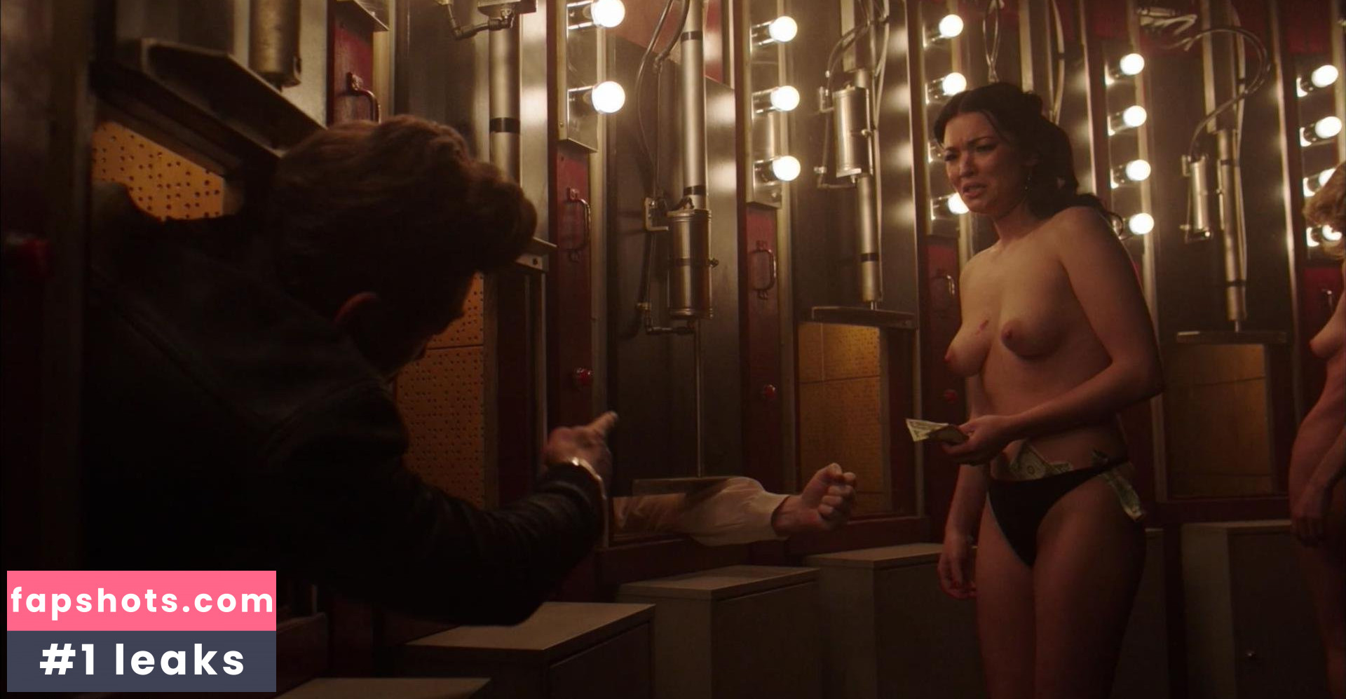 Hannah Townsend gallery photo #4