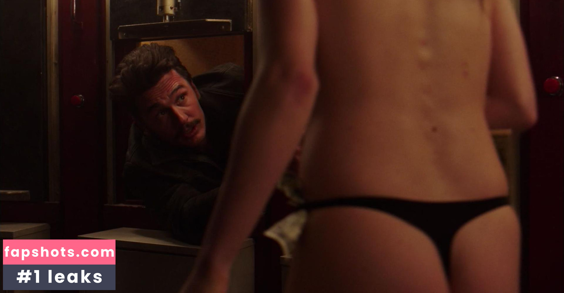 Hannah Townsend gallery photo #8