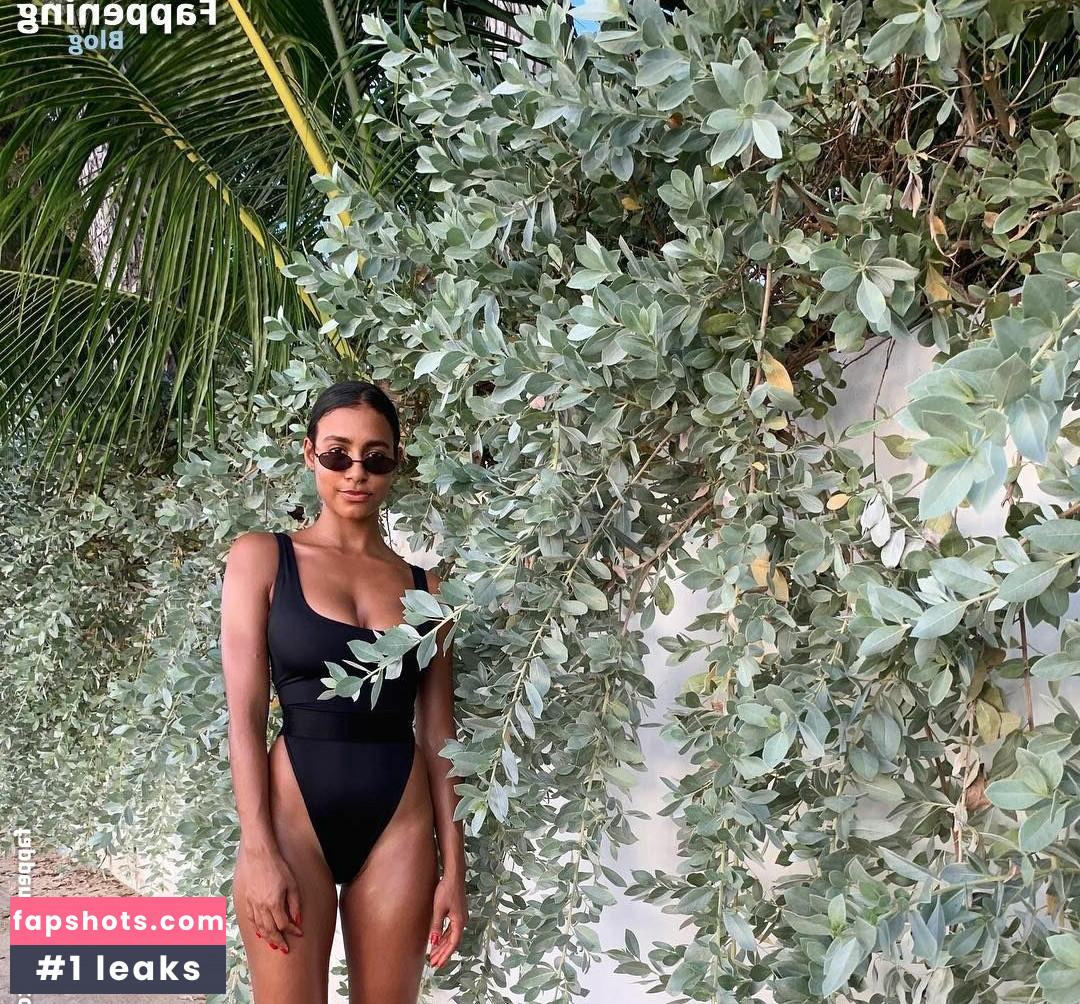 Hannah Traore gallery photo #12