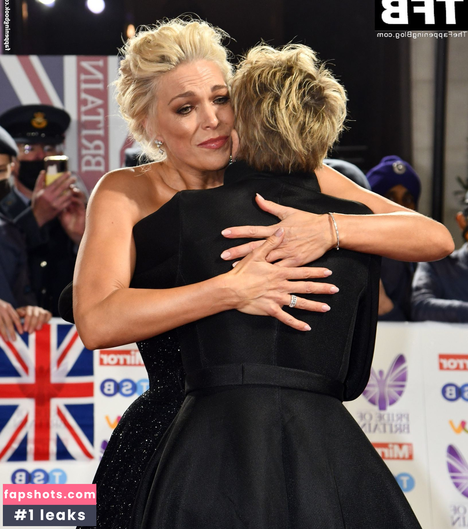 Hannah Waddingham gallery photo #216