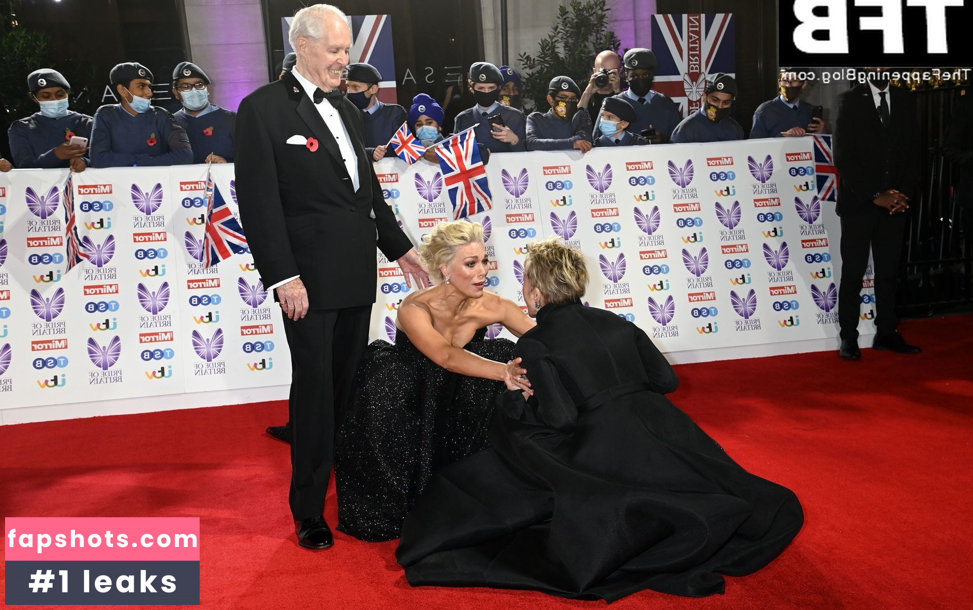 Hannah Waddingham gallery photo #229