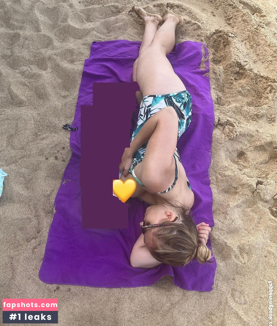 Hannah Witton Nude Leaks OnlyFans Photos #41 - LeakJerk