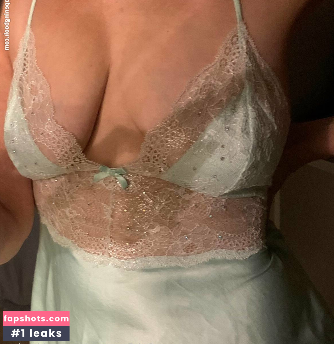 hannahandsuzie nude babe gallery